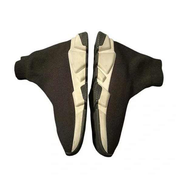 BALENCIAGA | Men’s‎ Black/White Logo Text Speed Runner Graffiti Sneakers Size 9 - Picture 7 of 12